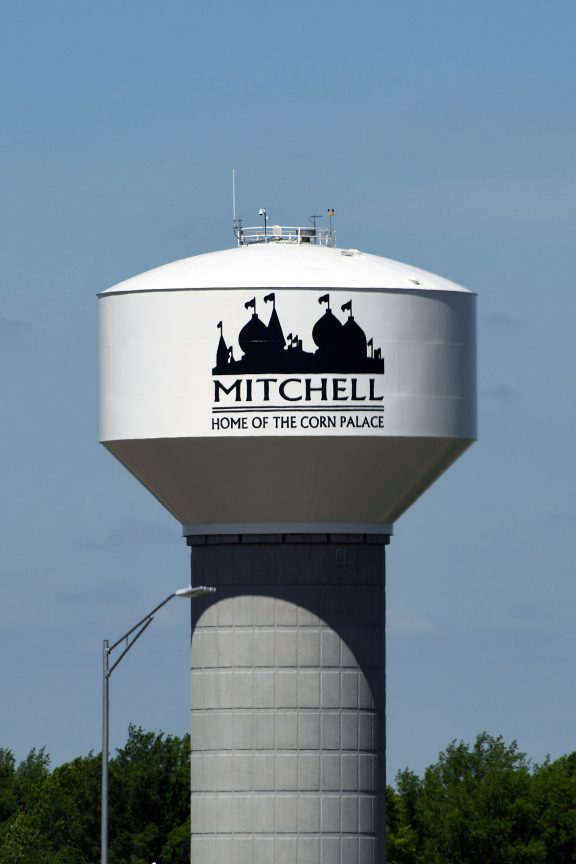 115 The Fun Club visited Mitchell SD.JPG